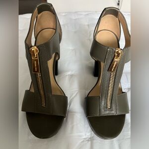 Michael Kors Berkeley heels in beautiful olive green.